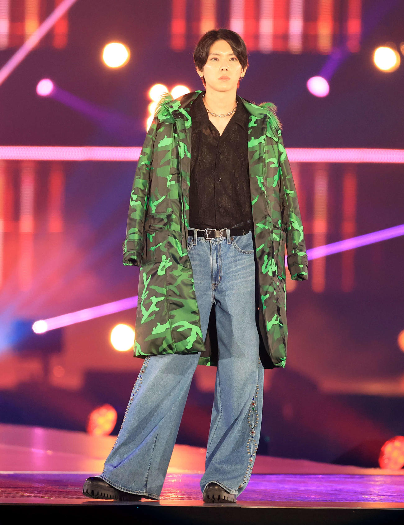 「Rakuten GirlsAward 2023 A／W」に登場したYU（撮影・浅見桂子）