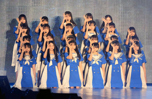 「Rakuten GirlsAward 2023 A／W」に登場した、僕が見たかった青空（撮影・浅見桂子）
