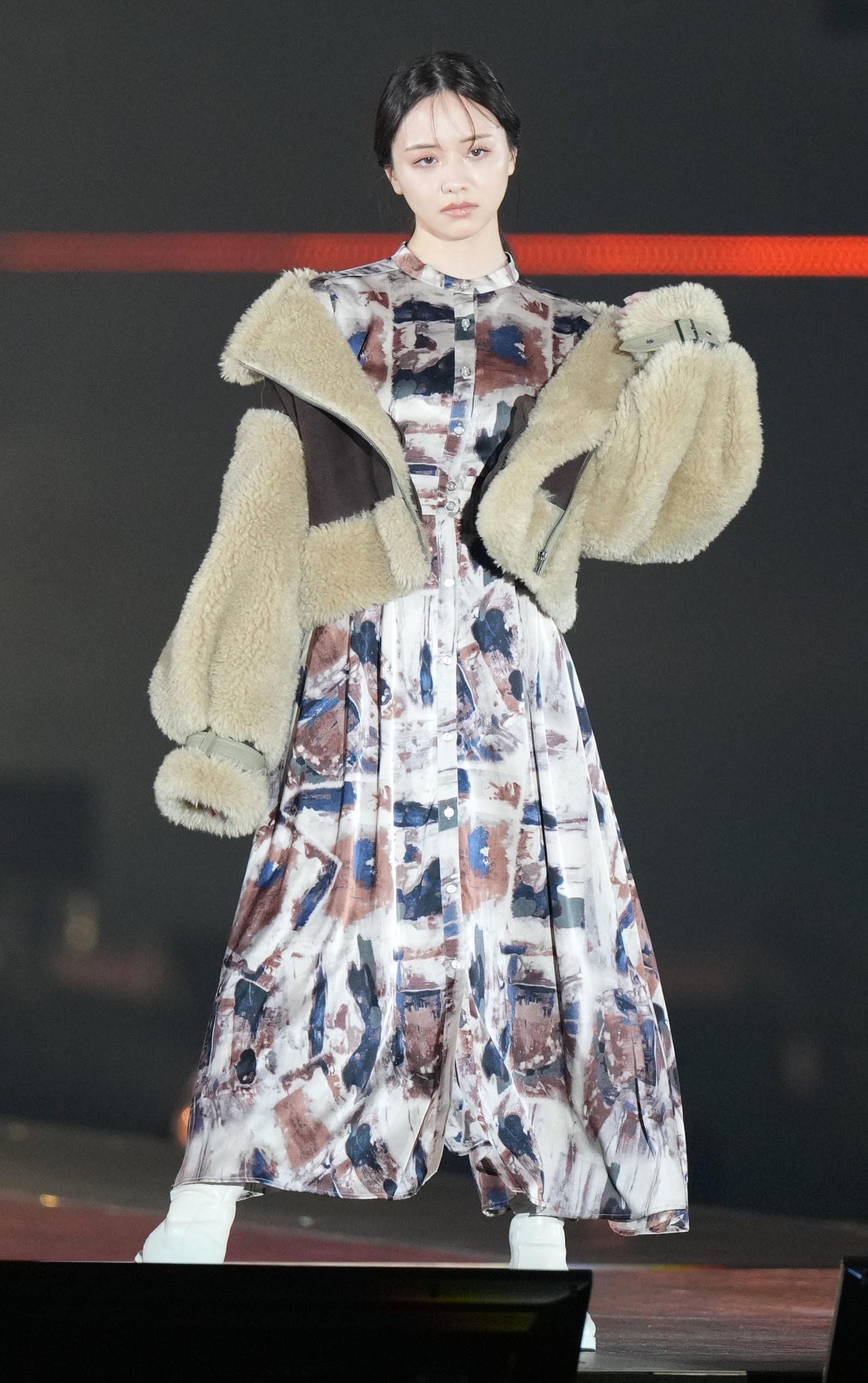 「Rakuten GirlsAward 2023 A／W」に登場した森香澄（撮影・横山健太）