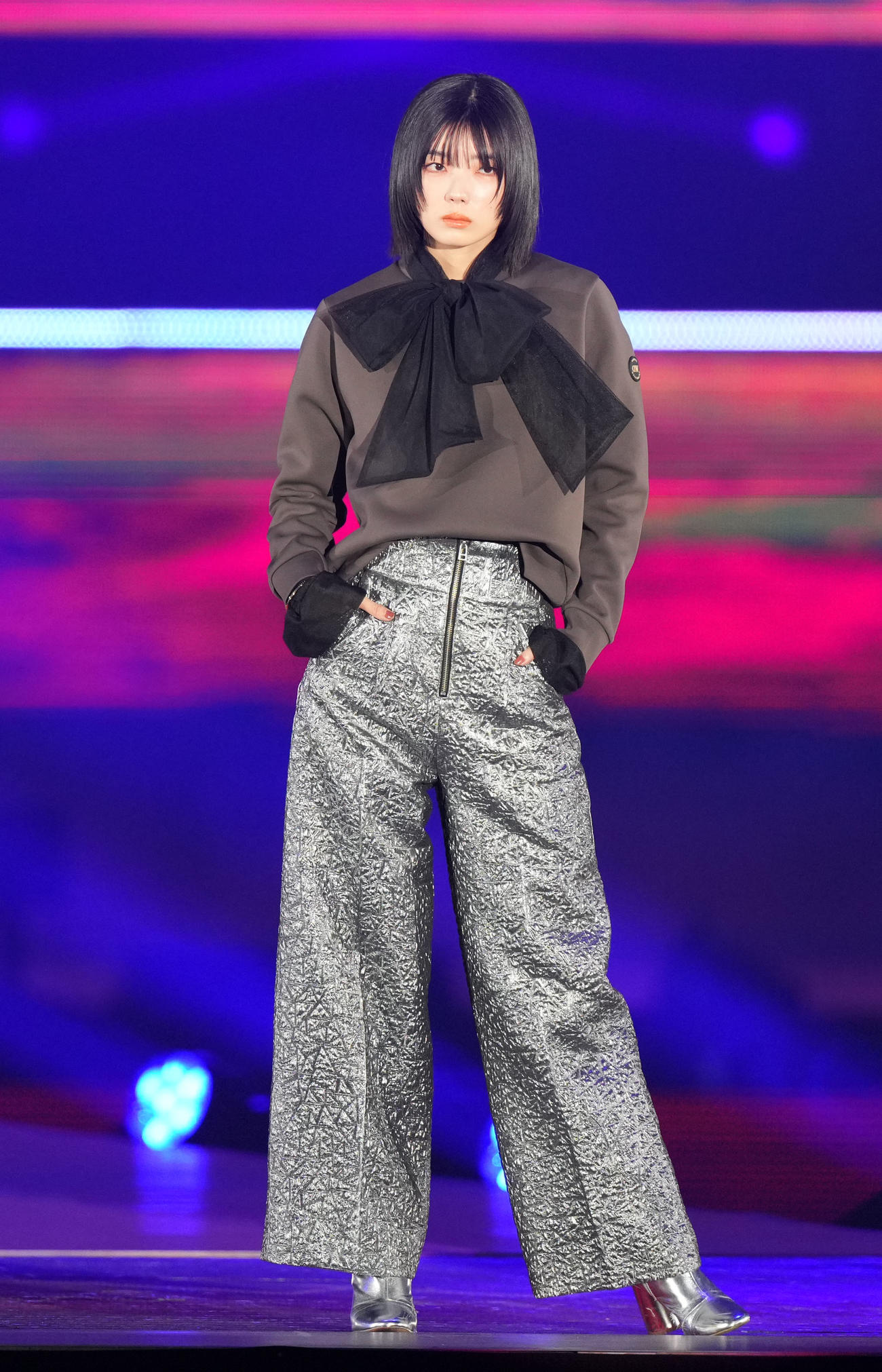 「Rakuten GirlsAward 2023 A／W」に登場した櫻坂46藤吉夏鈴（撮影・横山健太）