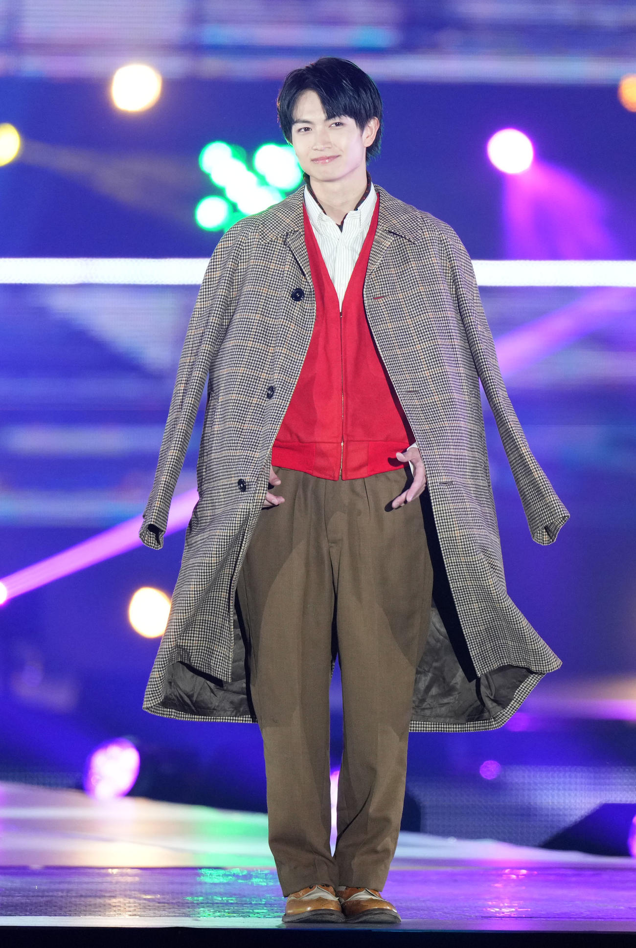 「Rakuten GirlsAward 2023 A／W」に登場した綱啓永（撮影・横山健太）
