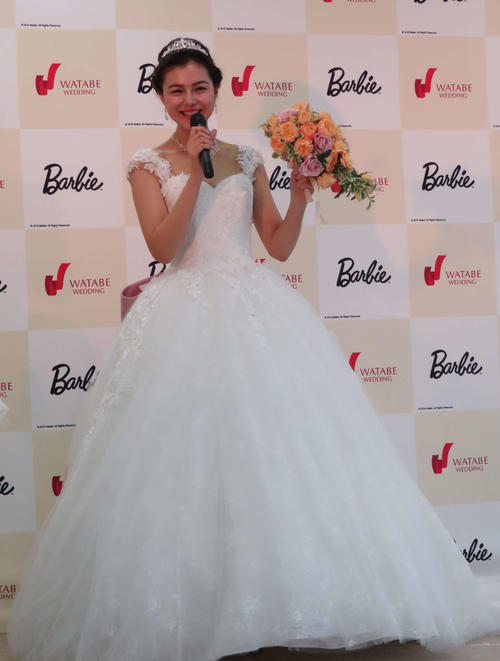 ワタベウェディングドレスを着たセレイナ・アン（2018年3月撮影）