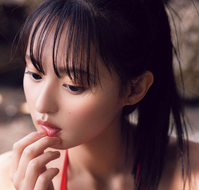 乃木坂46遠藤さくらファースト写真集「可憐」の先行カット　撮影／須江隆治（See）