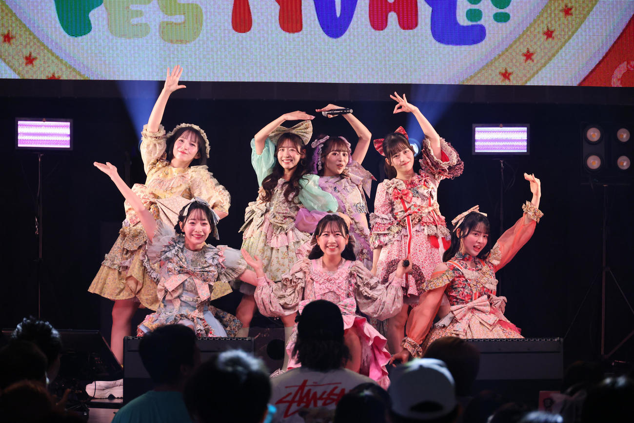 「土佐兄弟のぶちアゲ文化祭2023」の出演するFRUITS ZIPPER
