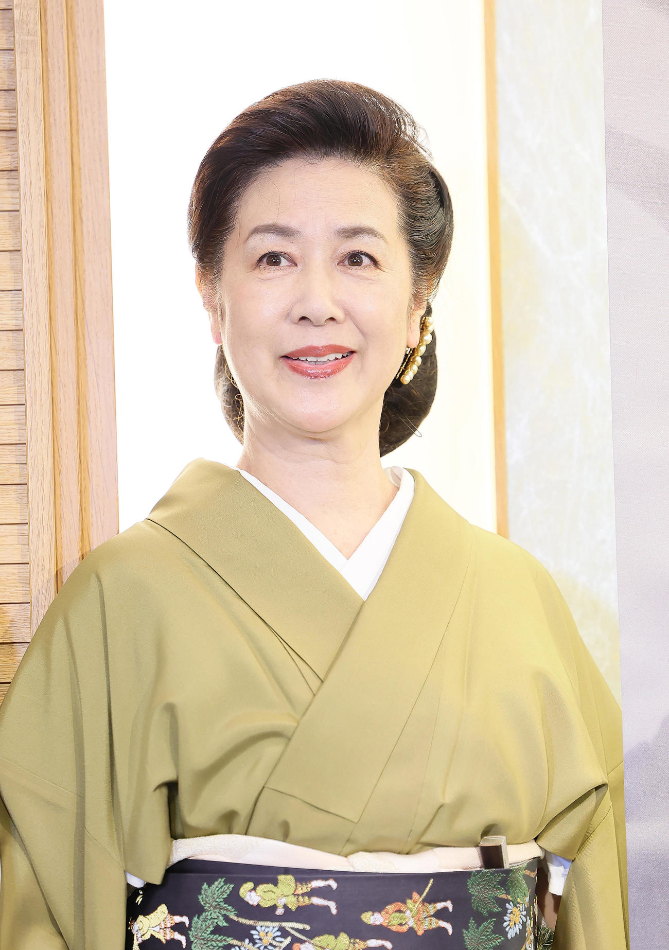 発表会に登壇した名取裕子（撮影・足立雅史）