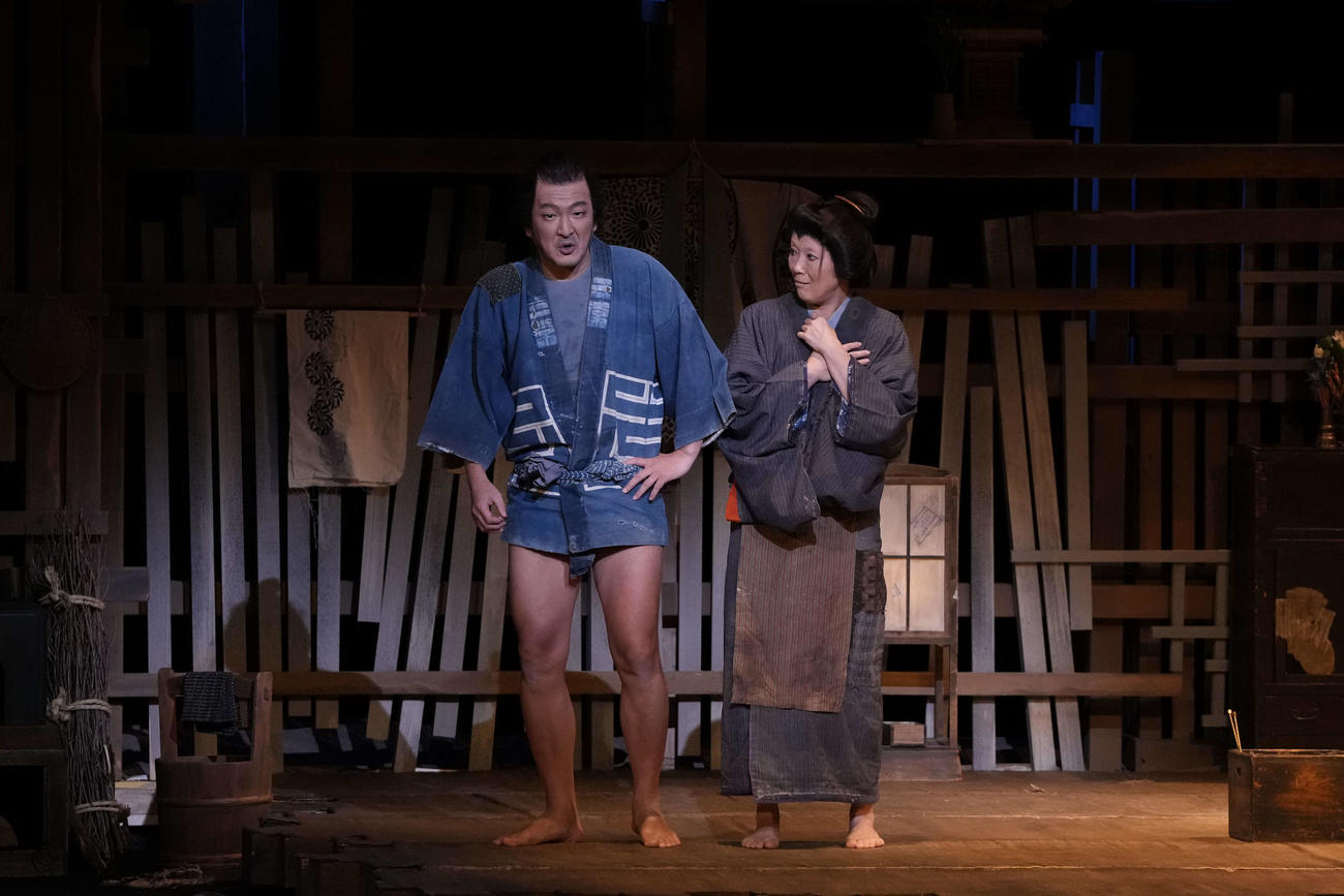 「文七元結物語」に出演する、中村獅童（左）、寺島しのぶ（C）松竹