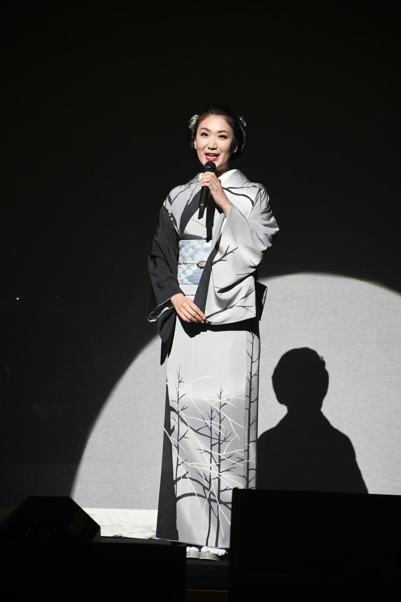 リサイタル「ソノサキノハジ真利」を行った市川由紀乃（撮影・大友陽平）