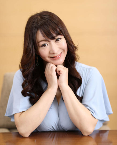 デジタル写真集「Hカップ・ジャーニー」を発売した旅作家でグラビアアイドルの歩りえこ