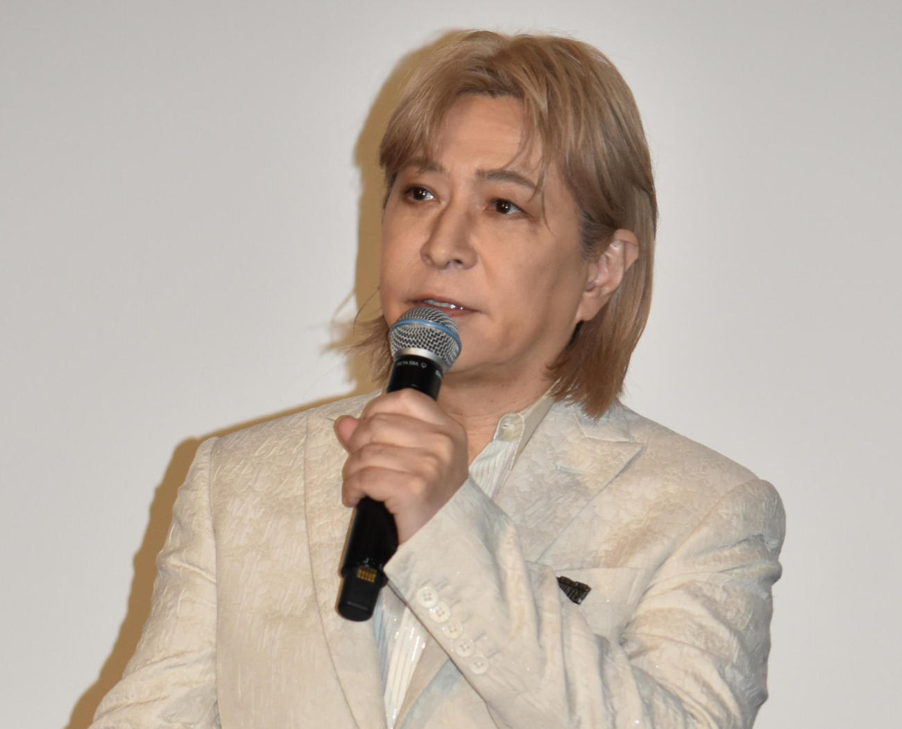映画「劇場版シティーハンター　天使の涙（エンジェルダスト）」大ヒット御礼舞台あいさつに登壇した小室哲哉