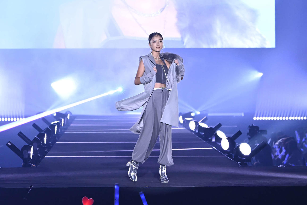 ファッションイベント「CREATEs presents TGC　北九州　2023」に出演したみちょぱこと池田美優（C）CREATEs　presents　TGC　北九州　2023
