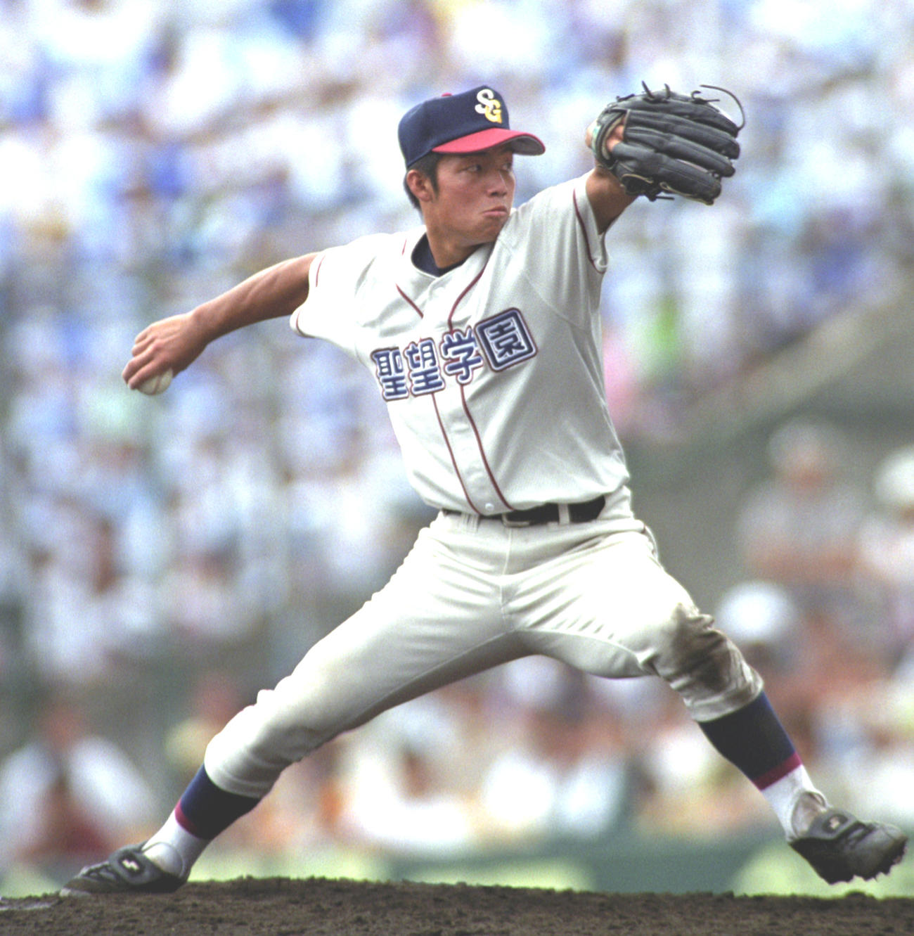 99年8月、夏の甲子園でリリーフで登板する聖望学園時代の鳥谷敬氏