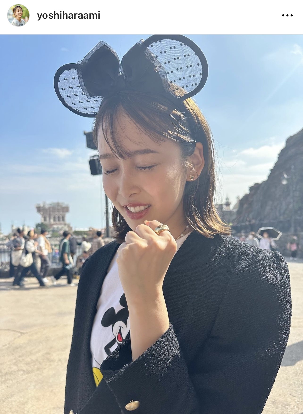 決意を固め、手をグーに握る良原安美アナウンサー（TBS良原安美アナウンサーのインスタグラムから）