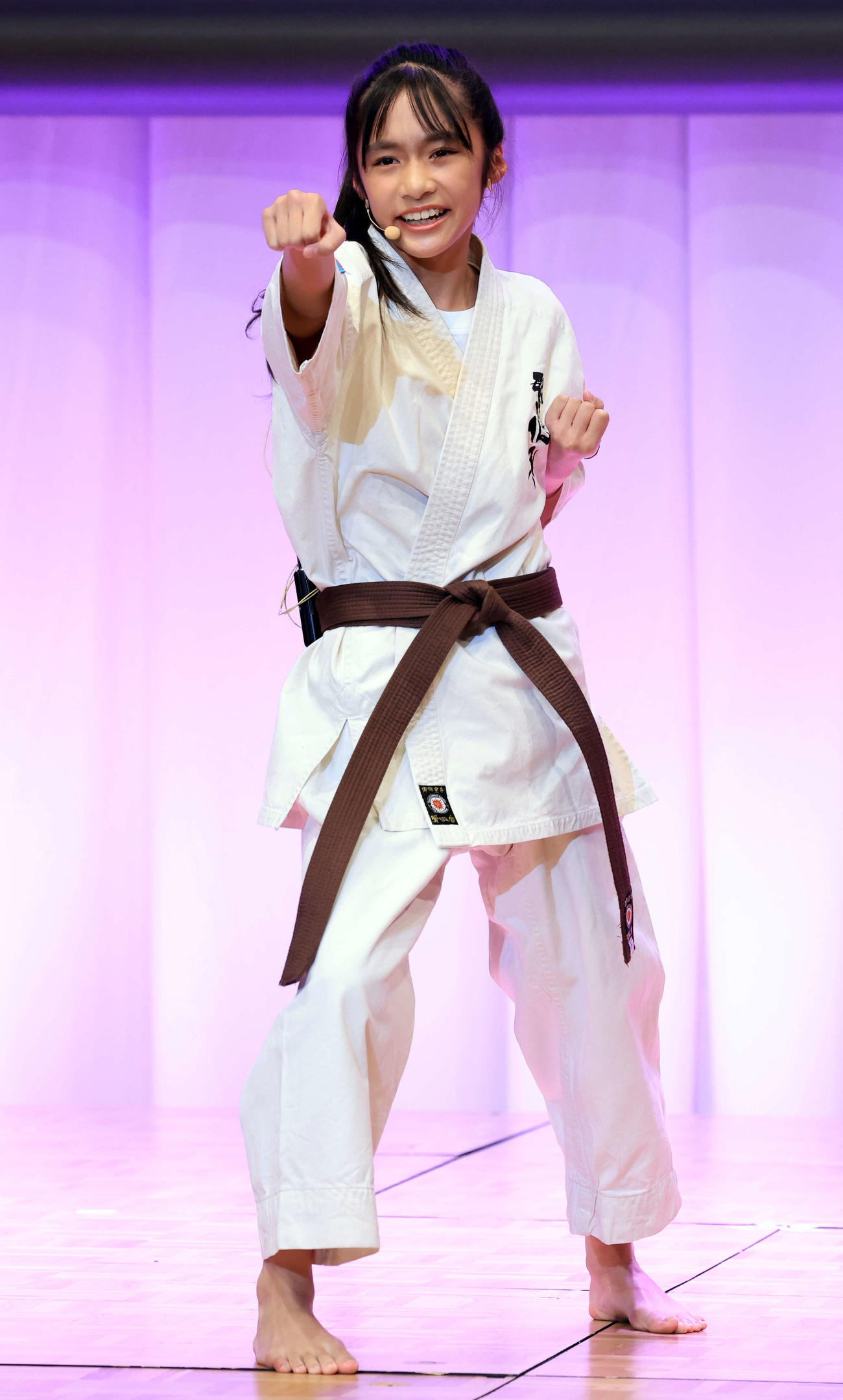 2024ミスティーンジャパン決勝大会で特技を披露する千原愛菜さん（撮影・浅見桂子）