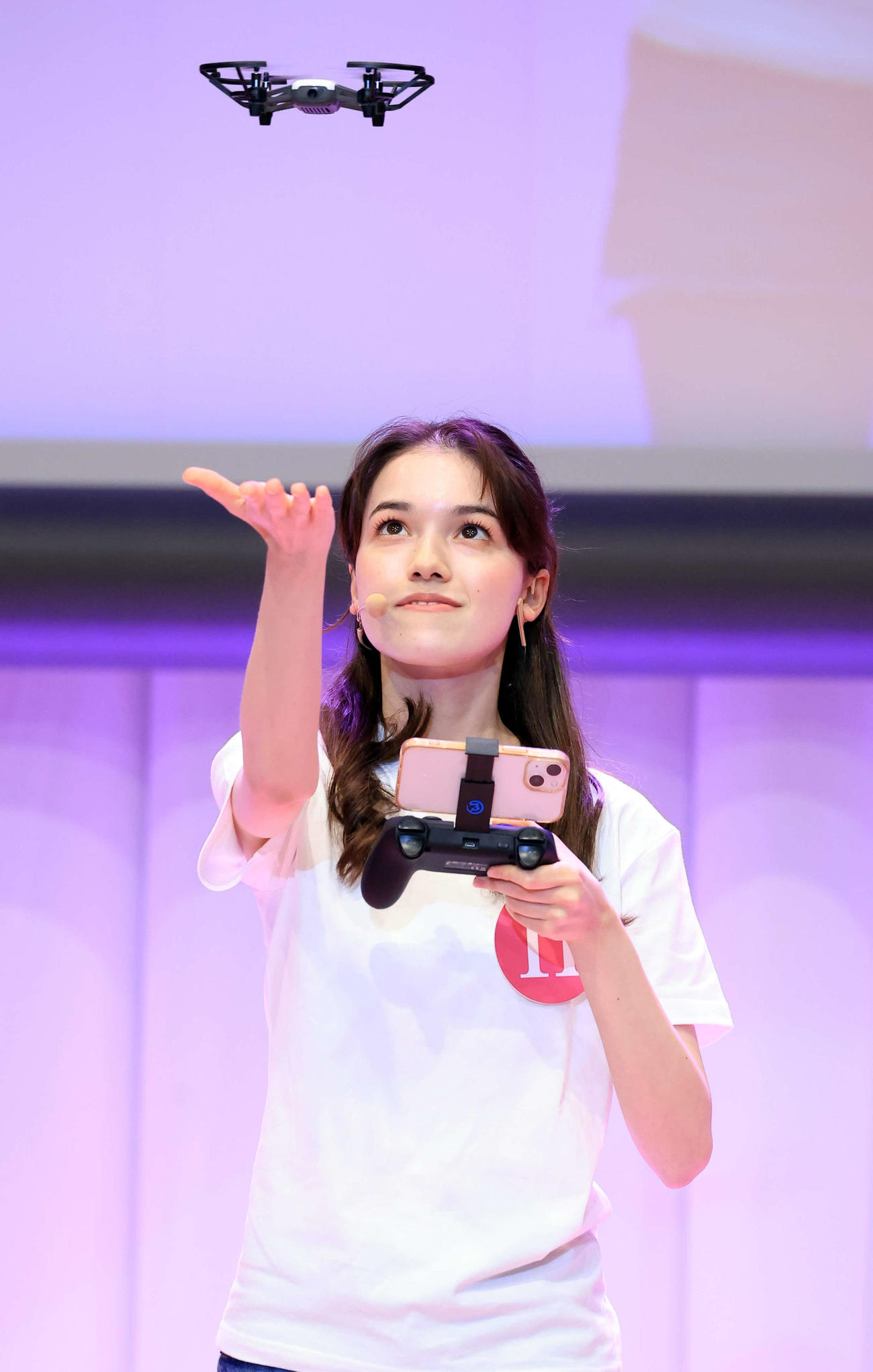 2024ミスティーンジャパン決勝大会で特技を披露するオーローク・サブリナ・桜子さん（撮影・浅見桂子）