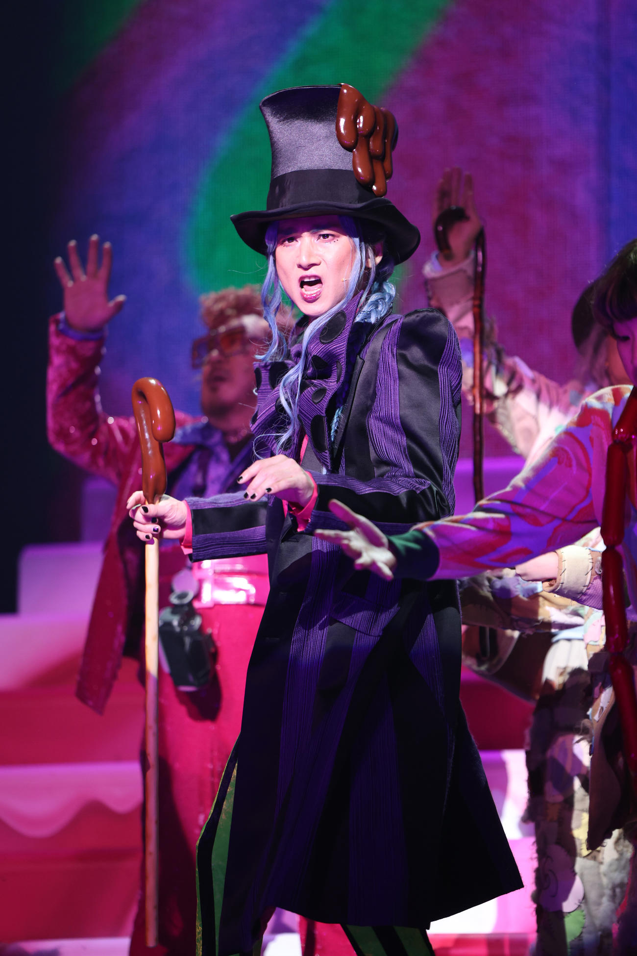 舞台「チャーリーとチョコレート工場」公開舞台稽古で熱演する堂本光一（撮影・中島郁夫）