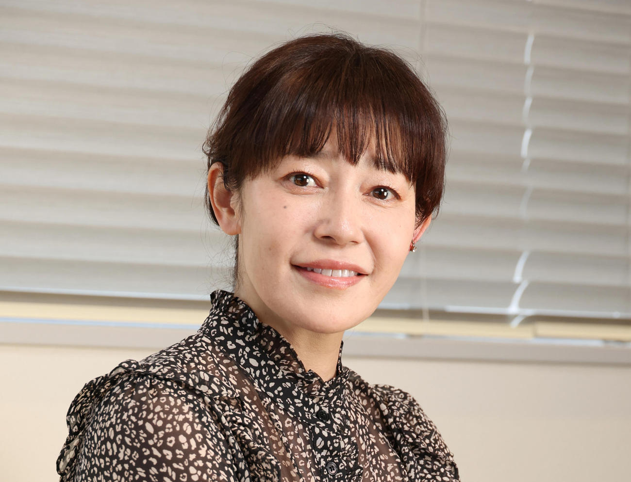 須藤理彩（2023年6月撮影）