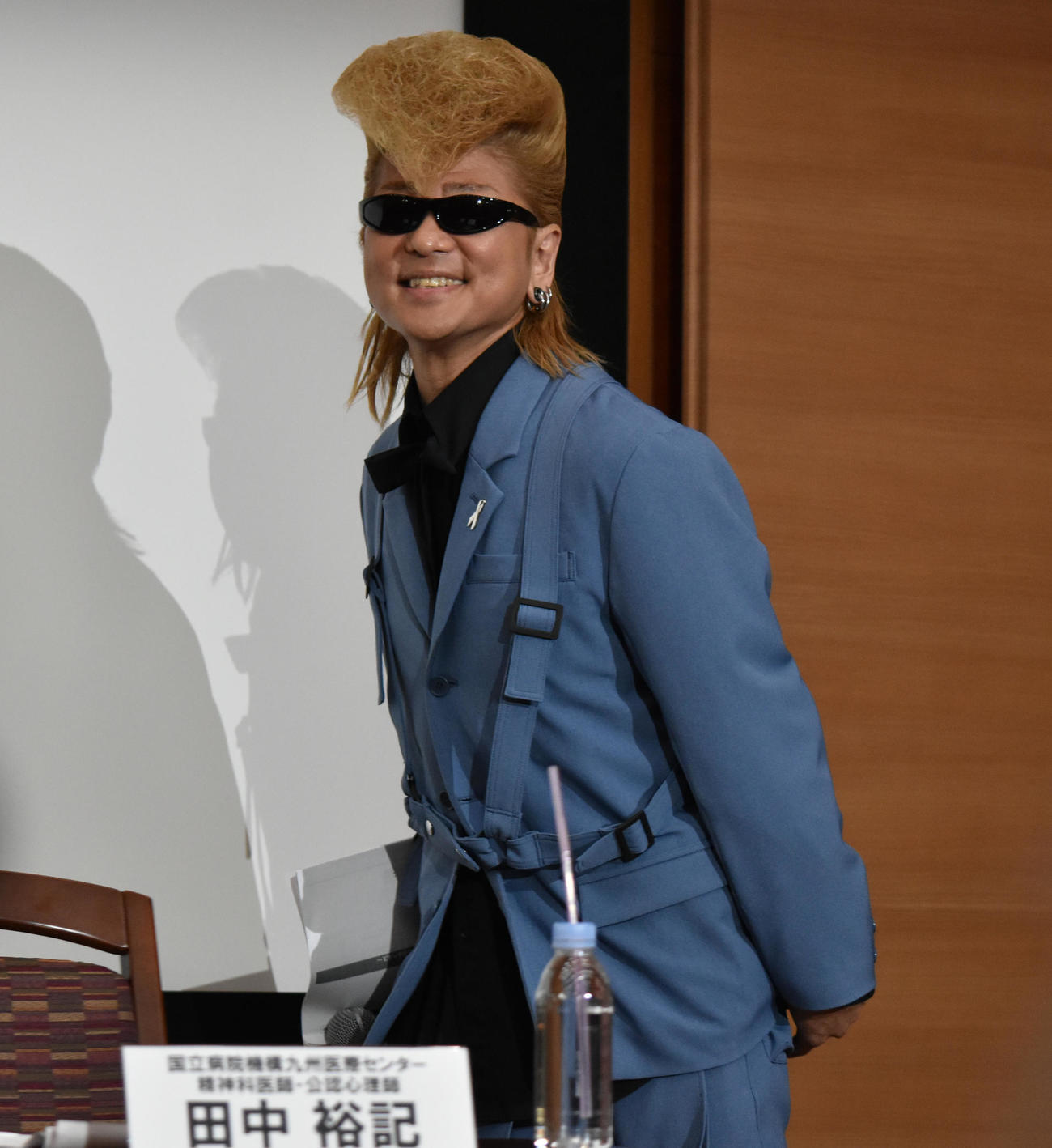 「世界メンタルヘルスデー2023　＃ココロに聞いてみよう！　～私たちの日常とメンタルヘルス～」トークイベントに出席した氣志團の綾小路翔