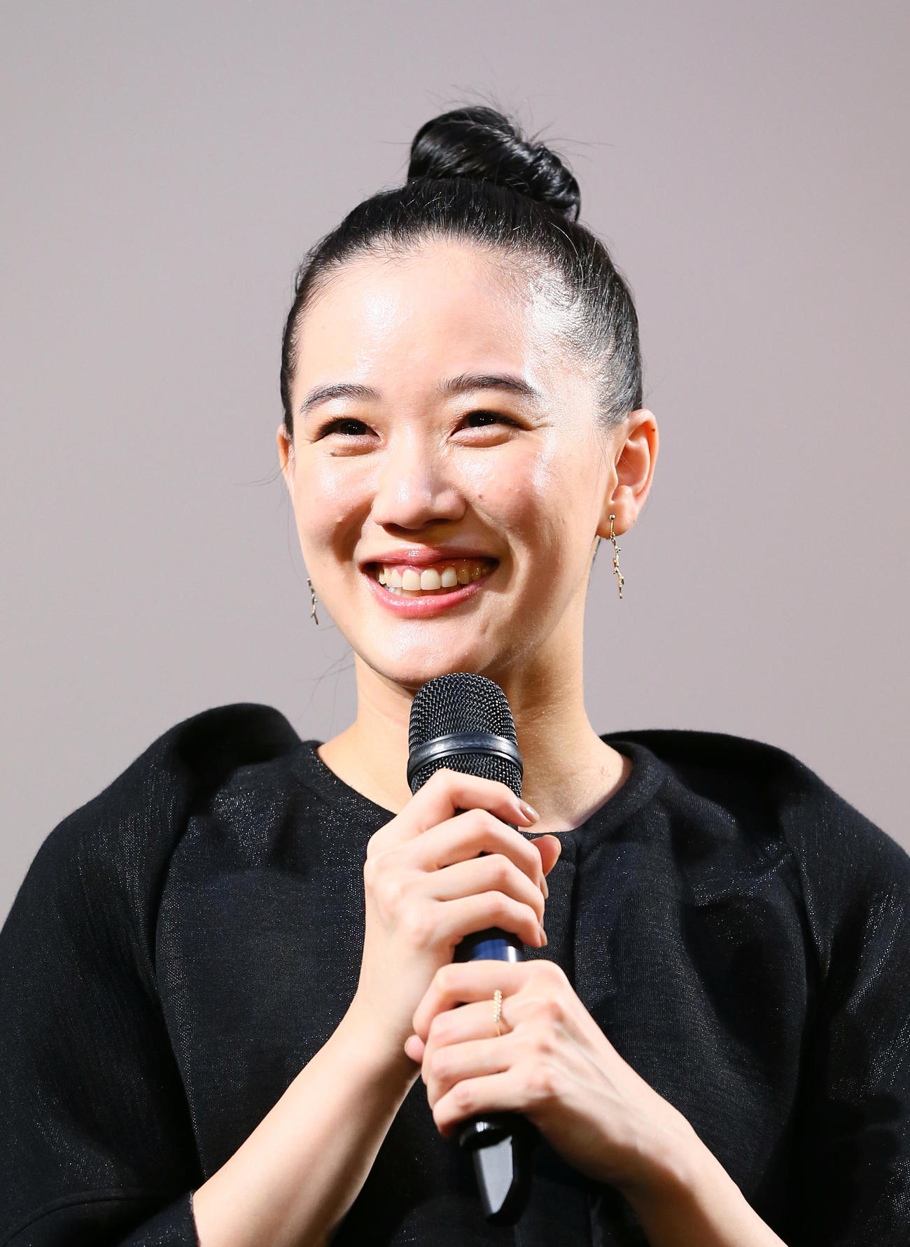 蒼井優（20年10月撮影）