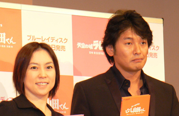 倉田真由美と叶井俊太郎夫妻(2010年11月)
