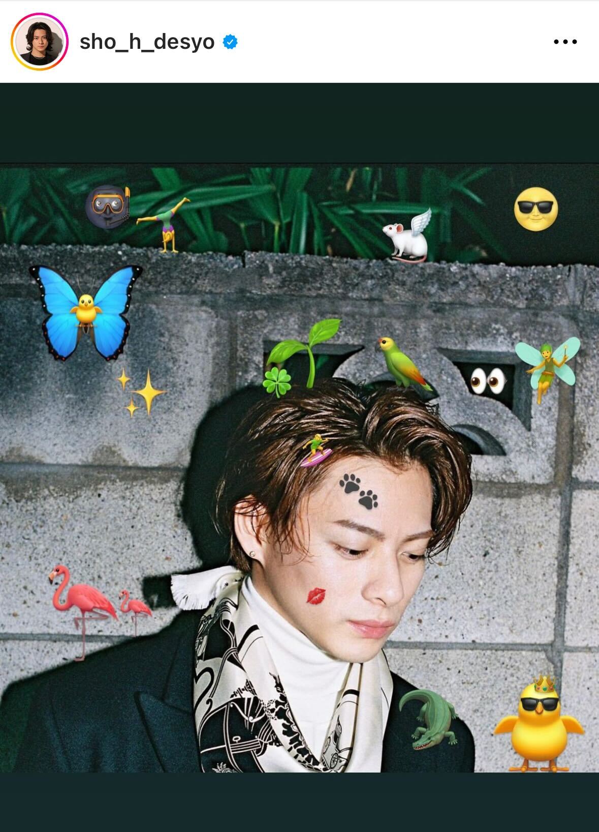 黒のロングコート姿のオフショットを公開した平野紫耀（平野紫耀のインスタグラムから）