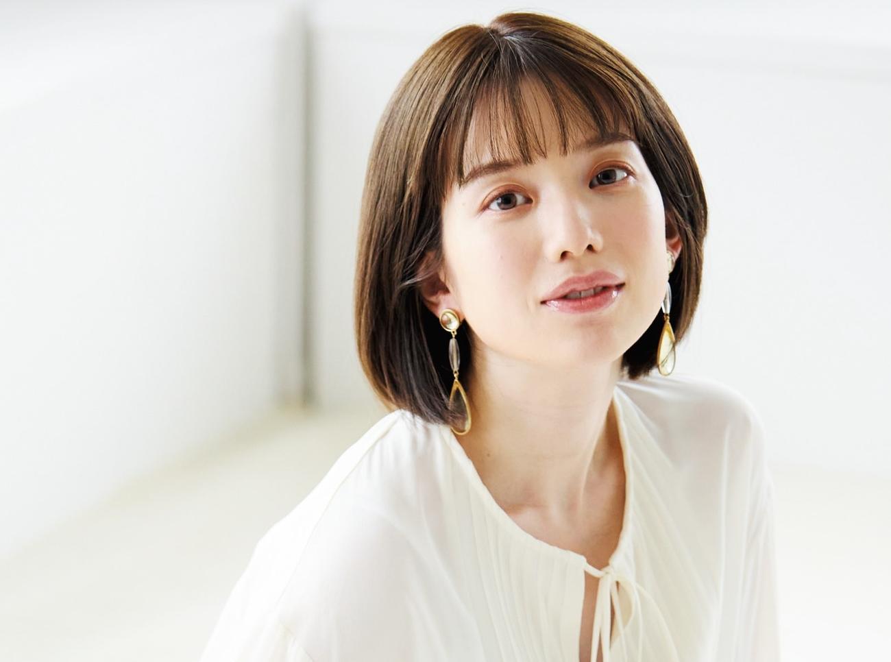 「30周年記念号『中期のたまごクラブ』2023年秋号」に登場した弘中綾香アナウンサー