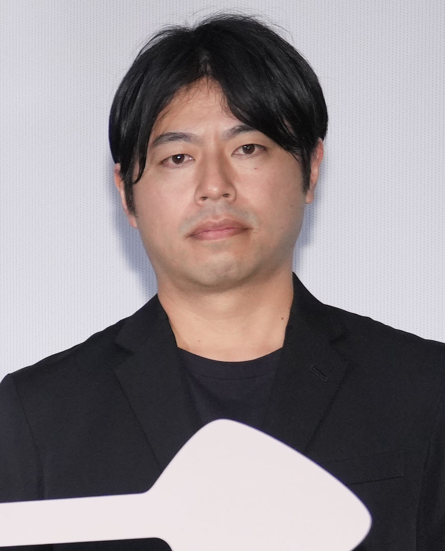 映画「月」の舞台あいさつに出席する石井裕也監督