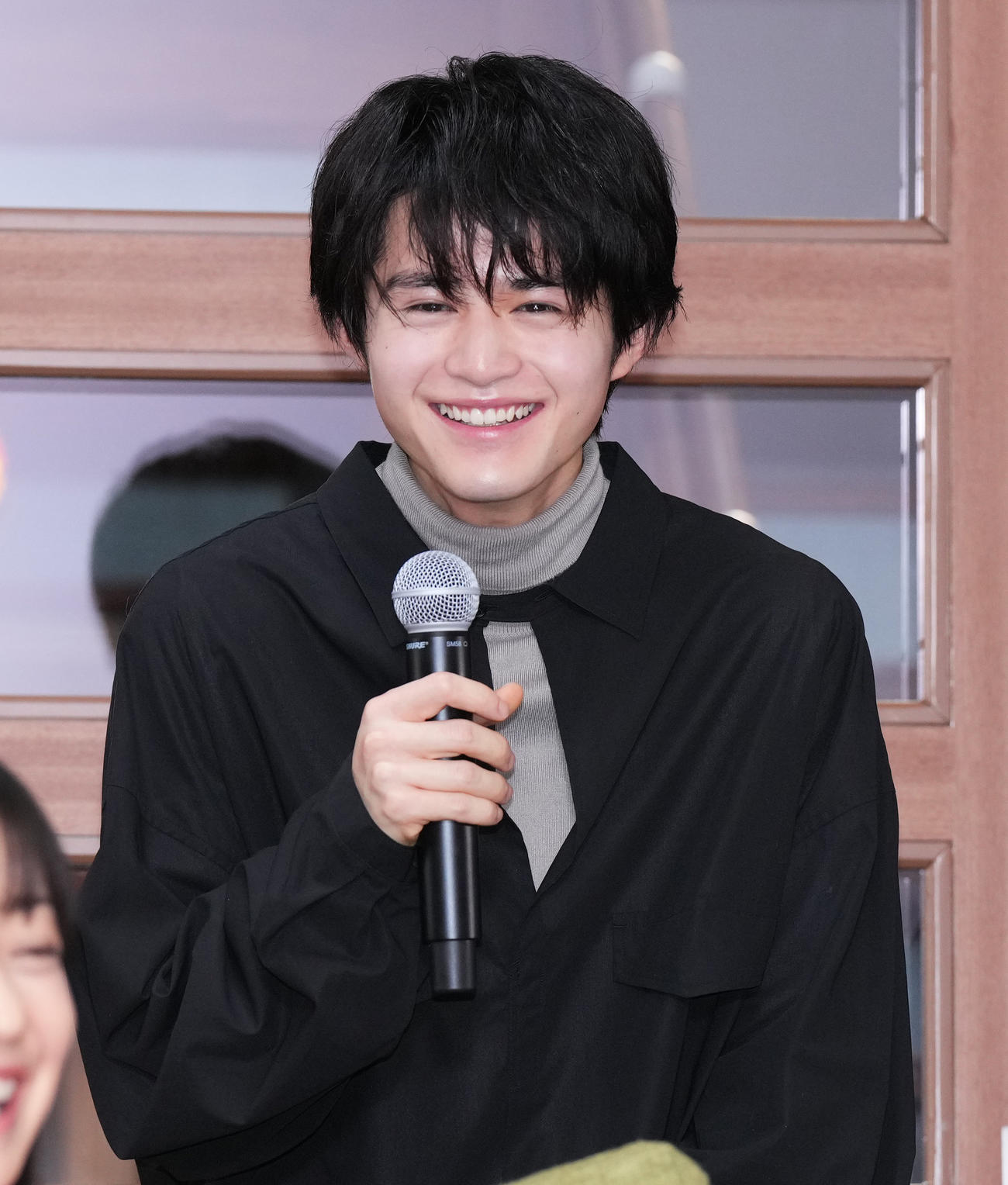 ドラマ「ゆりあ先生の赤い糸」の制作発表記者会見に臨む鈴鹿央士（撮影・菅敏）