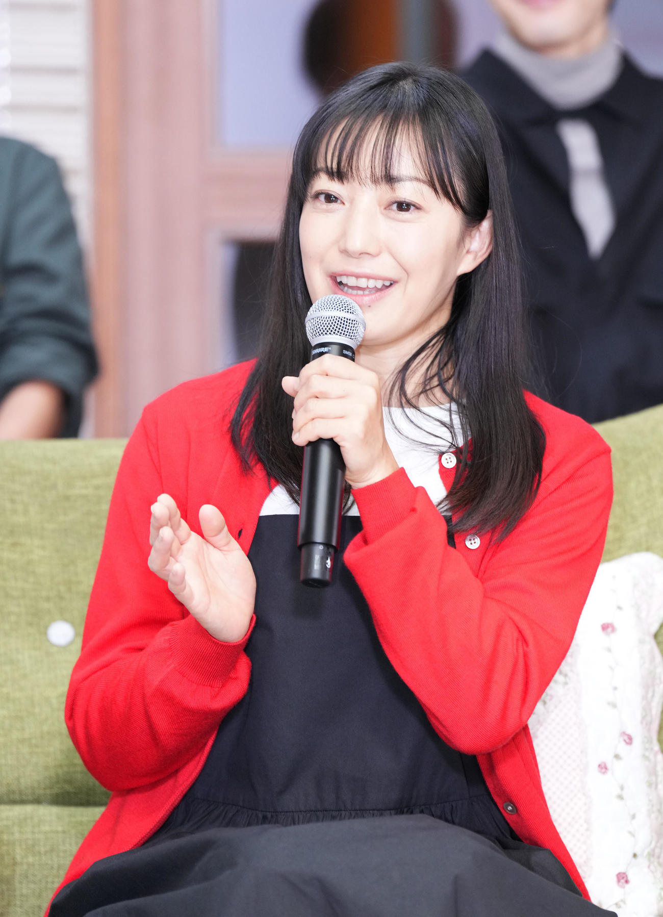 ドラマ「ゆりあ先生の赤い糸」の制作発表記者会見に臨む菅野美穂（撮影・菅敏）