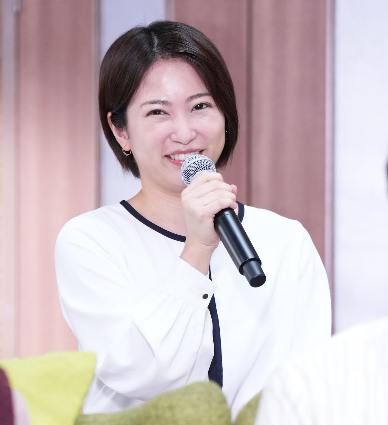 ドラマ「ゆりあ先生の赤い糸」の制作発表記者会見に臨む志田未来（撮影・菅敏）