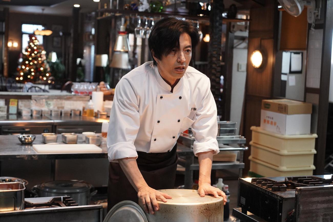 「ONE DAY～聖夜のから騒ぎ～」に出演する大沢たかお（C）フジテレビ
