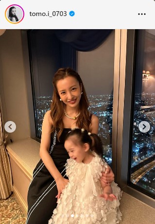 板野友美のインスタグラムから