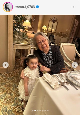 板野友美のインスタグラムから