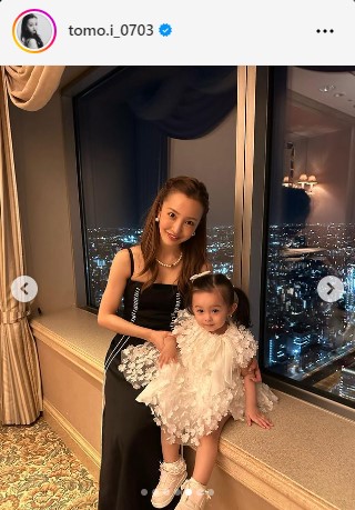 板野友美のインスタグラムから