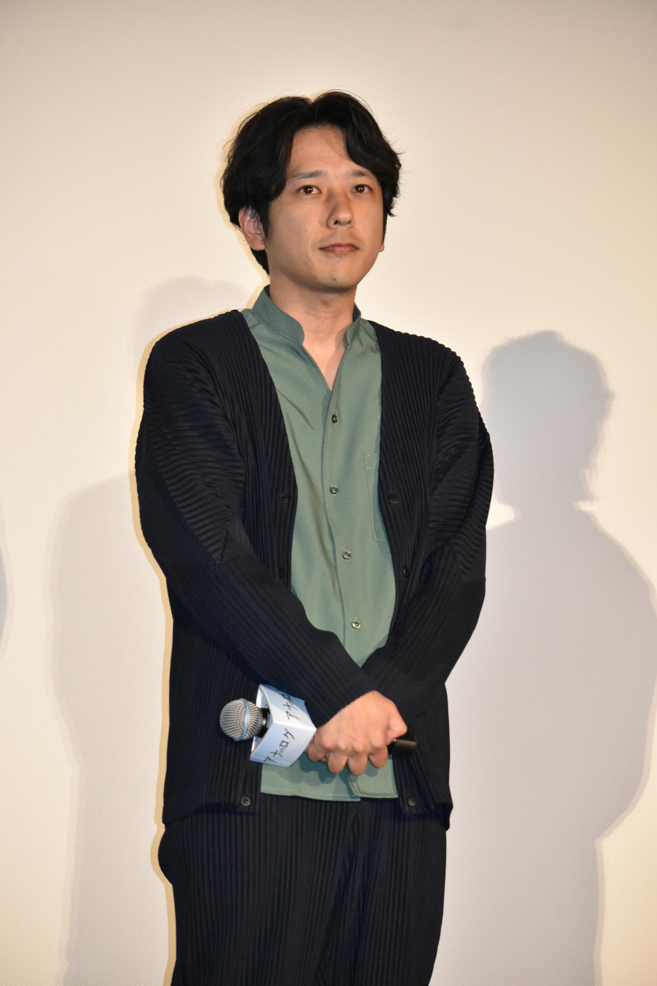 主演映画「アナログ」大ヒット御礼舞台あいさつに登壇した嵐の二宮和也