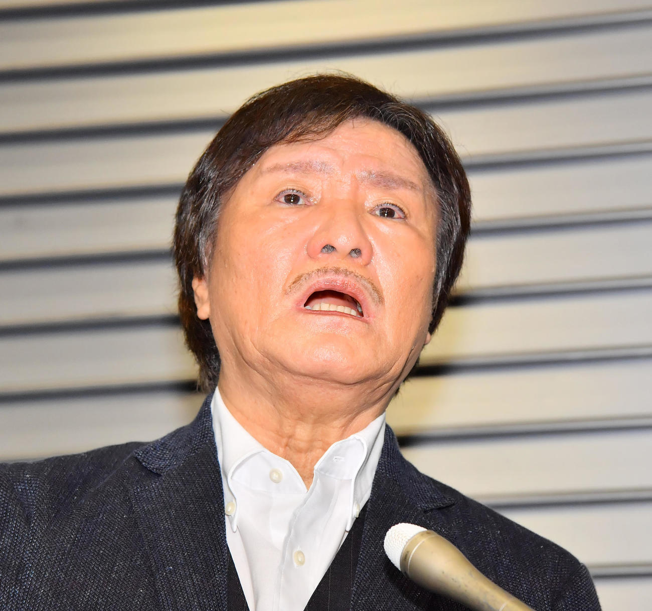 コンサート終了後に会見を行った堀内孝雄（撮影・清水貴仁）