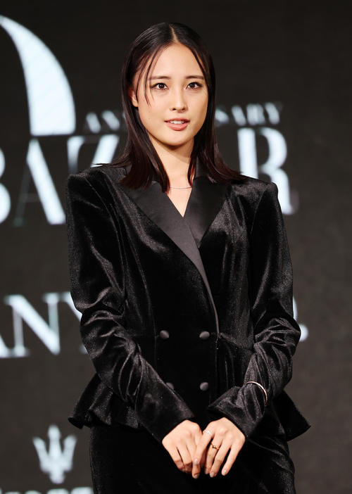 「ハーパーズバザー10周年イベント」に登場した大友花恋(撮影・野上伸悟)
