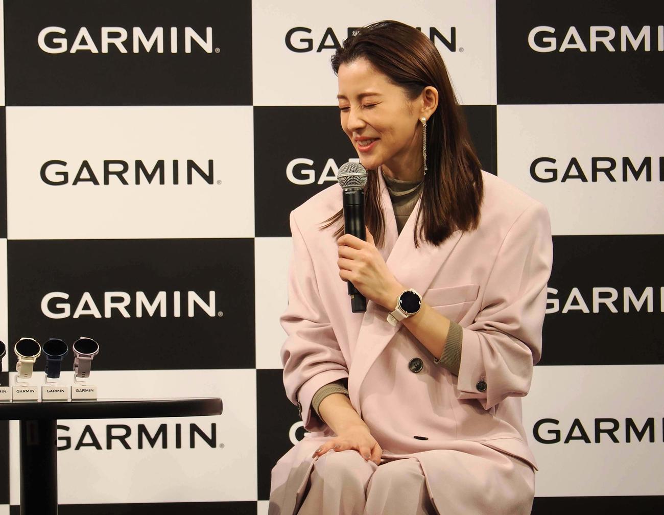 イベントに出席した朝比奈彩