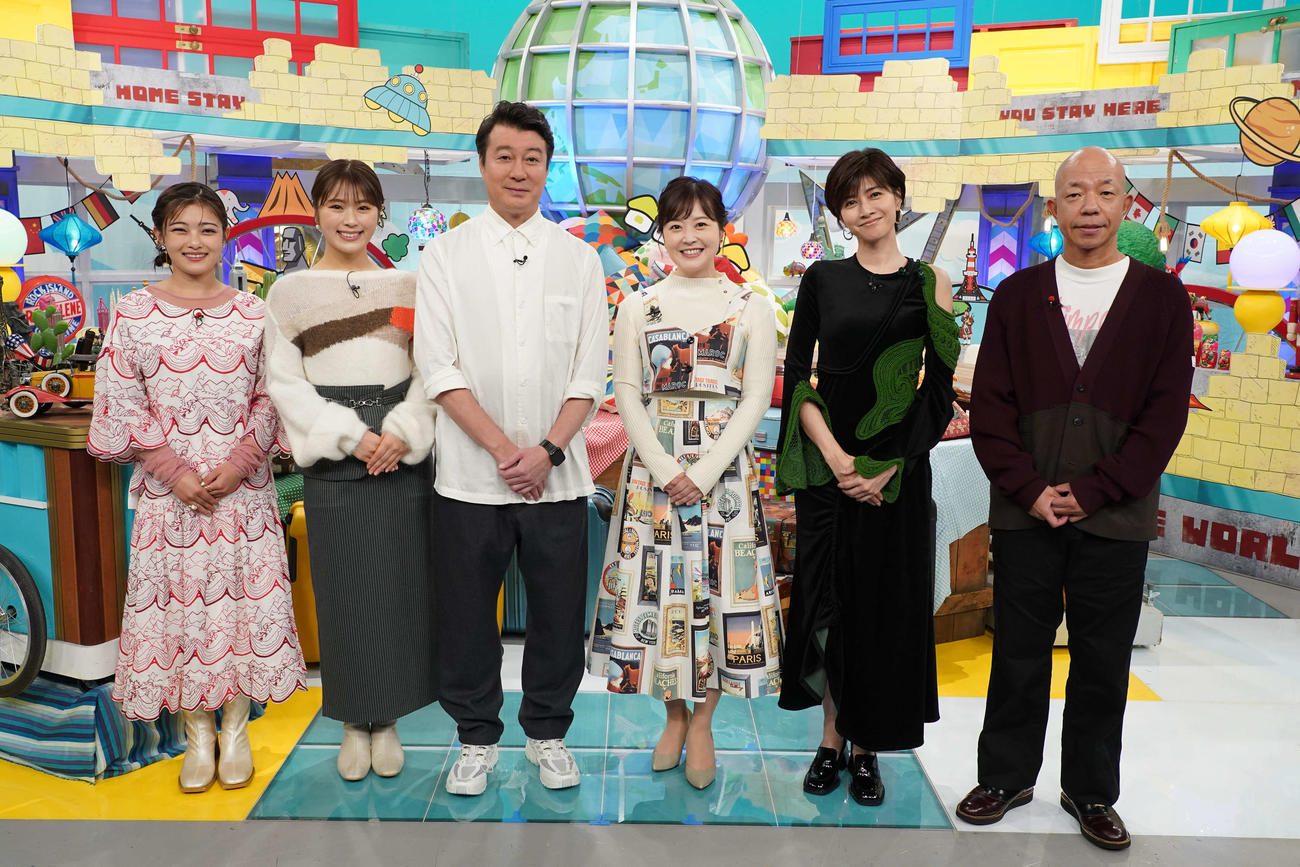 日本テレビ特番「世界の家賃最高値最安値を探せ泊まればわかる！」に出演する、左から井上咲楽、渋谷凪咲、加藤浩次、水卜麻美アナウンサー、内田有紀、小峠英二