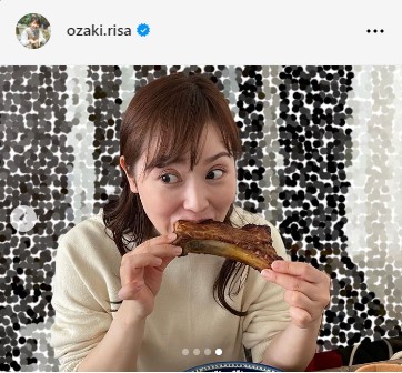 尾崎里紗アナウンサーのインスタグラムから
