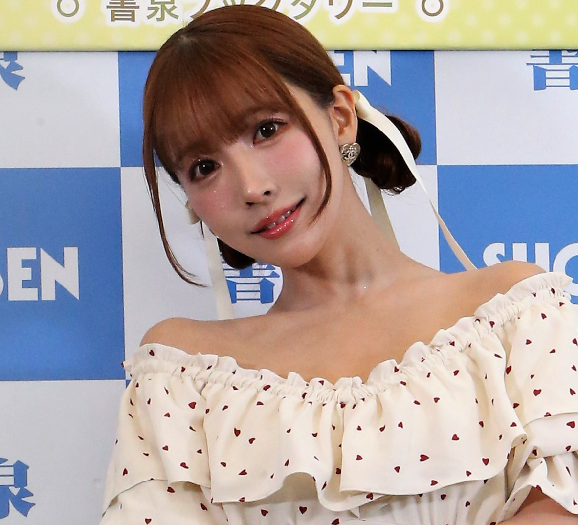 三上悠亜（2023年8月撮影）