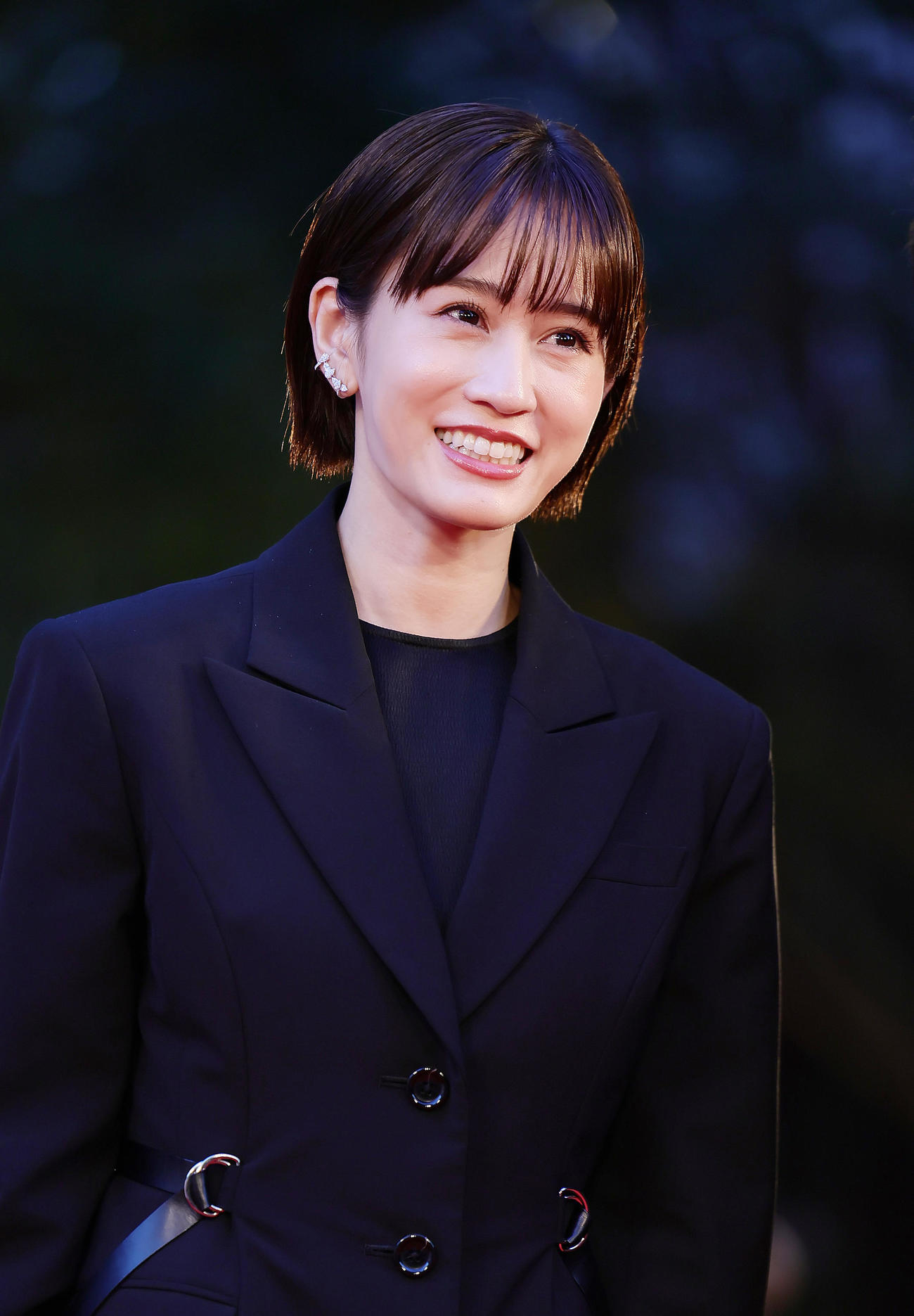 レッドカーペットに登場した前田敦子（撮影・足立雅史）