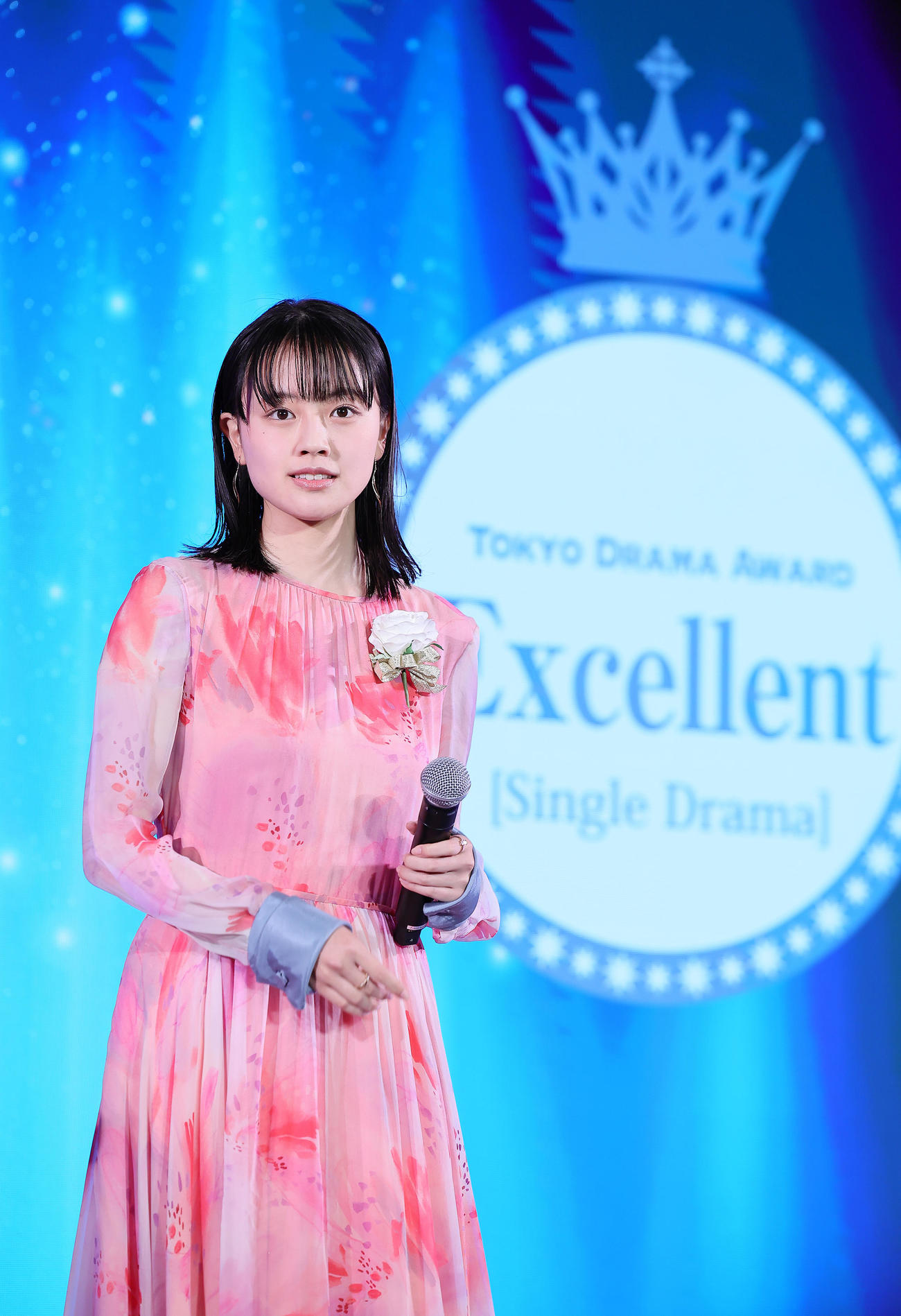 単発ドラマ優秀賞を受賞し、登壇した上坂樹里（撮影・足立雅史）