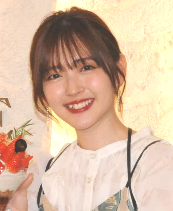 鈴木愛理（2023年4月撮影）