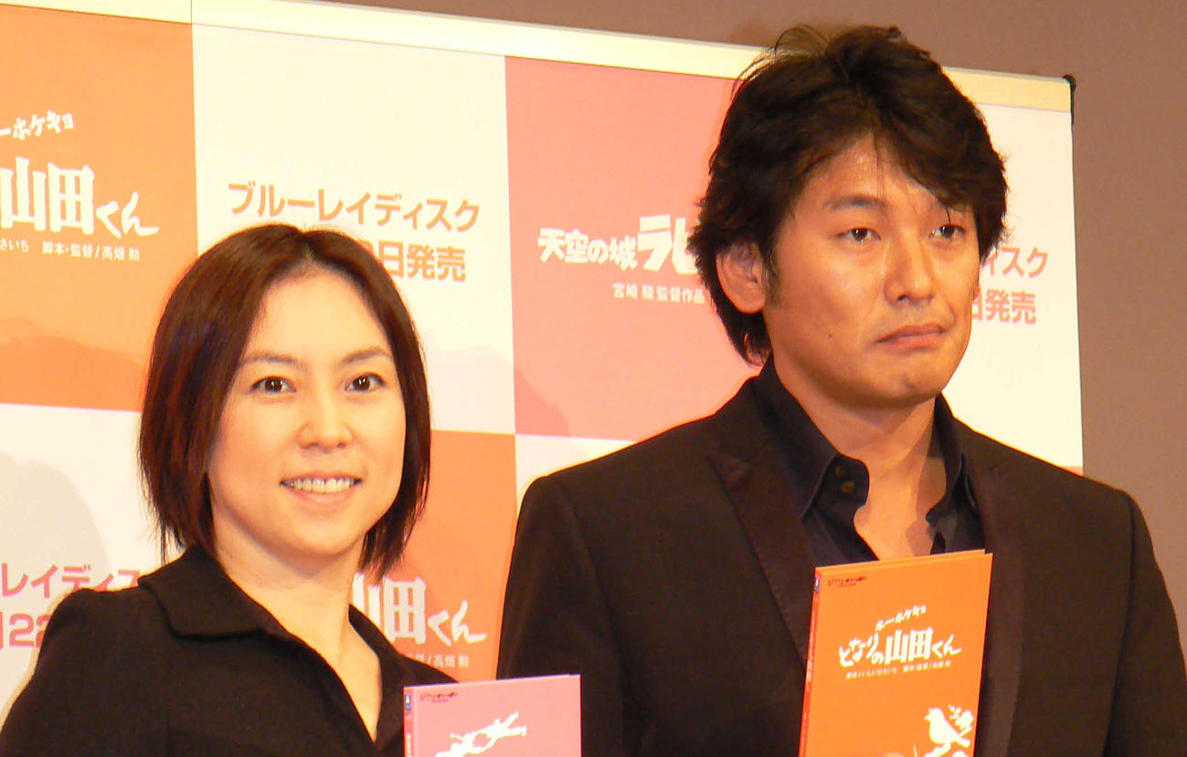 倉田真由美と叶井俊太郎夫妻（2010年11月撮影）