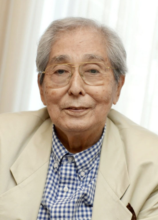 犬塚弘さん（17年9月撮影＝共同）
