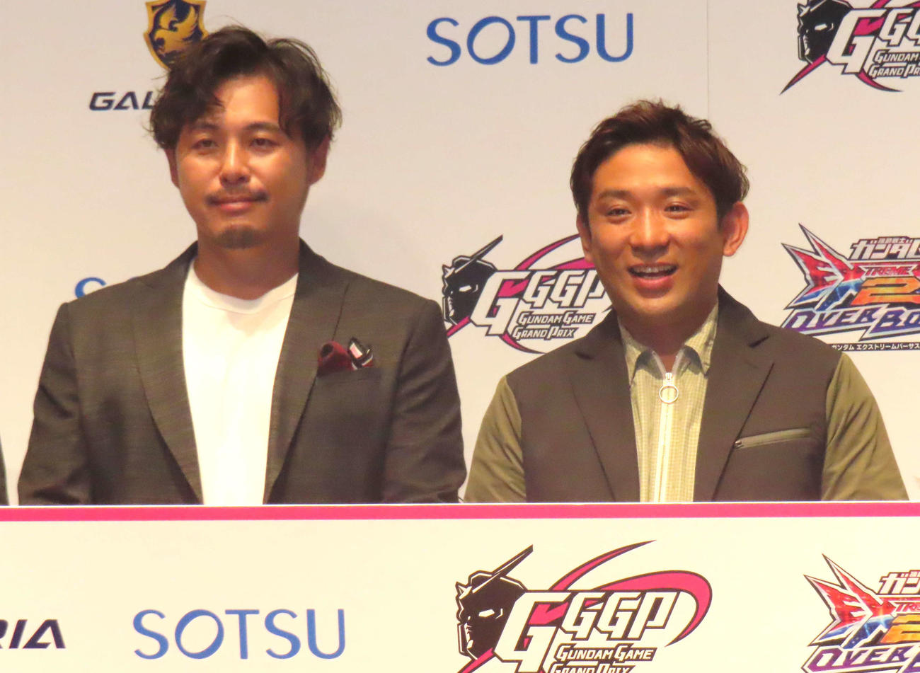 「GUNDAM GAME GRAND PRIX2024」プレス発表会に出席したアルコ＆ピース平子祐希（左）と酒井健太