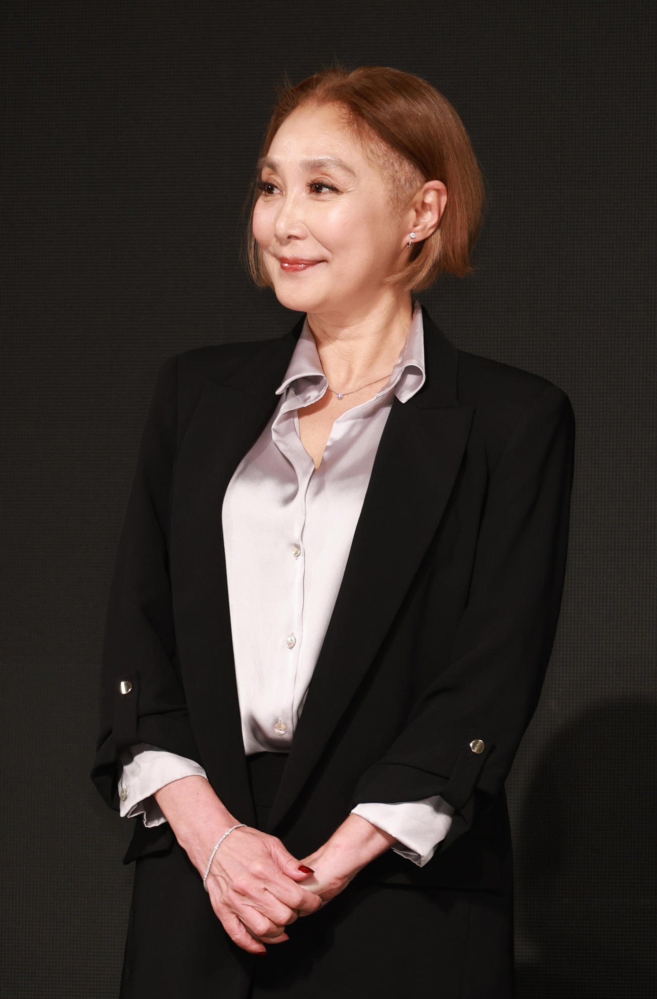 映画「あぶない刑事」製作発表を行う浅野温子（撮影・中島郁夫）