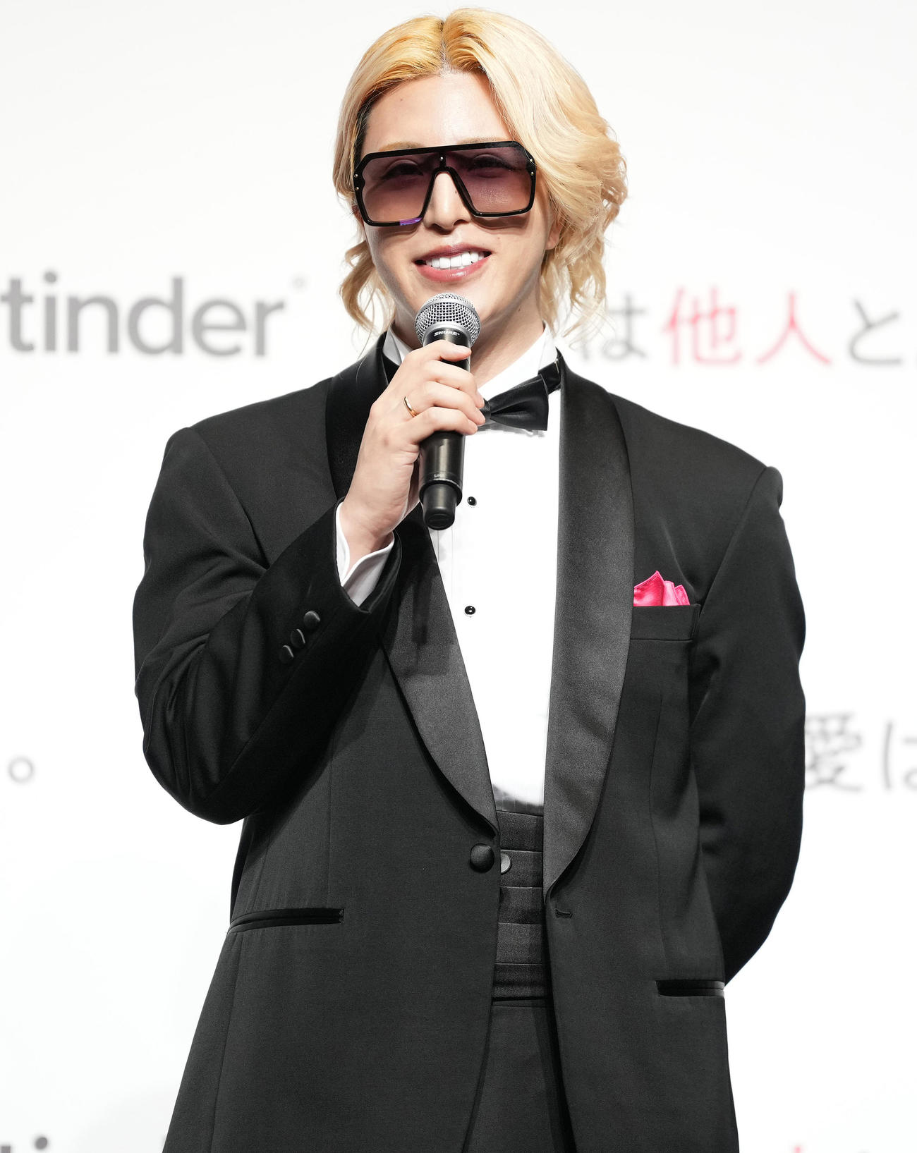 Tinder Japan「Let's Talk　愛は他人と。」トークイベントで笑顔のROLAND（撮影・鈴木みどり）