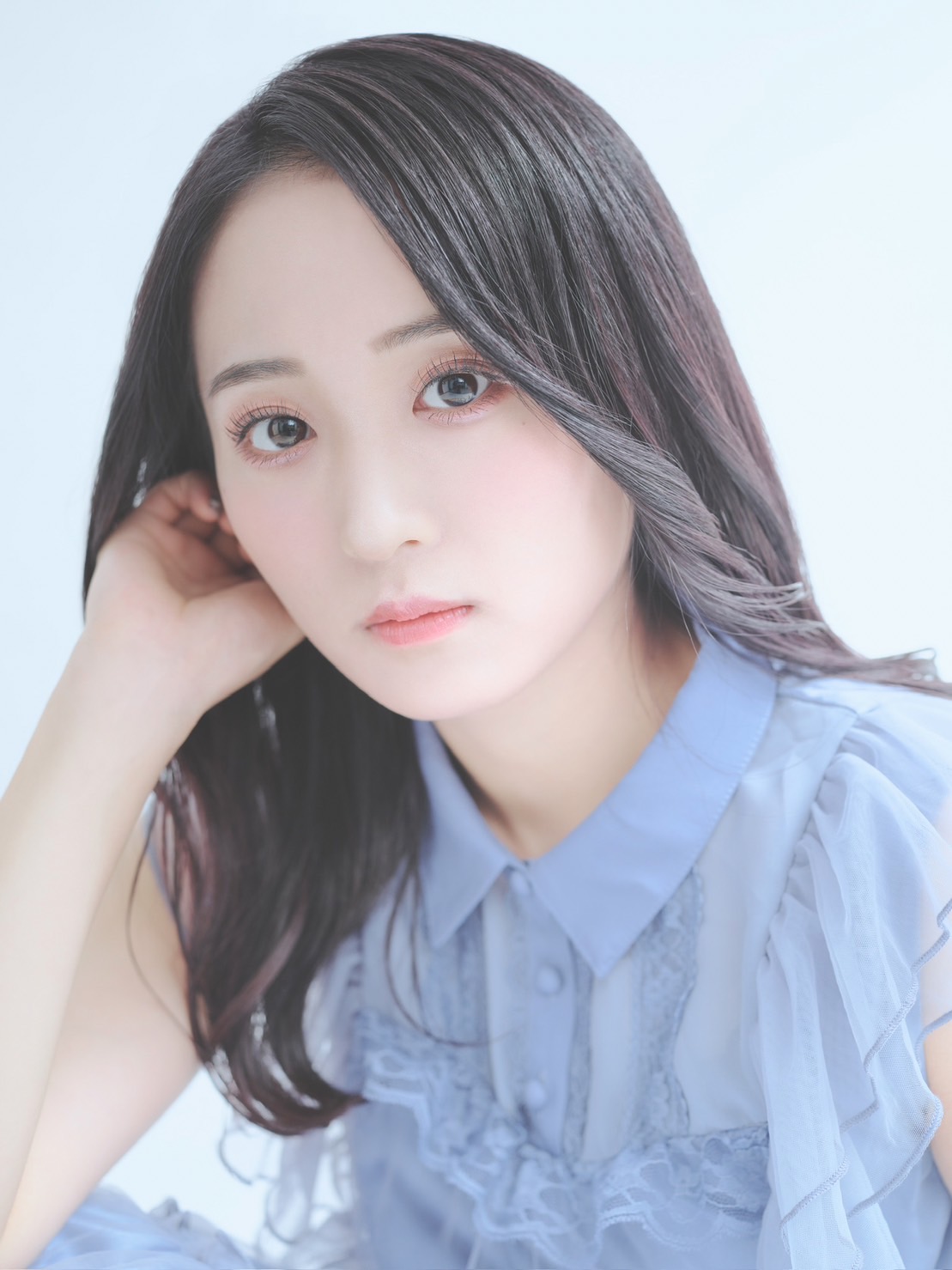 「Sizuk Entertainment」に所属することが決まった坂口渚沙