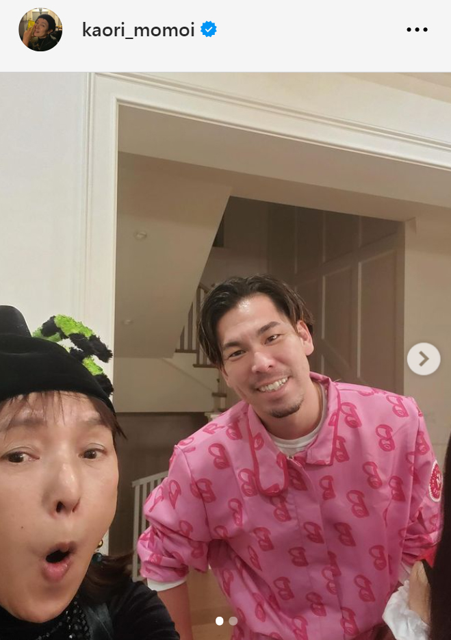 桃井かおりと前田健太（桃井かおりのインスタグラムから）